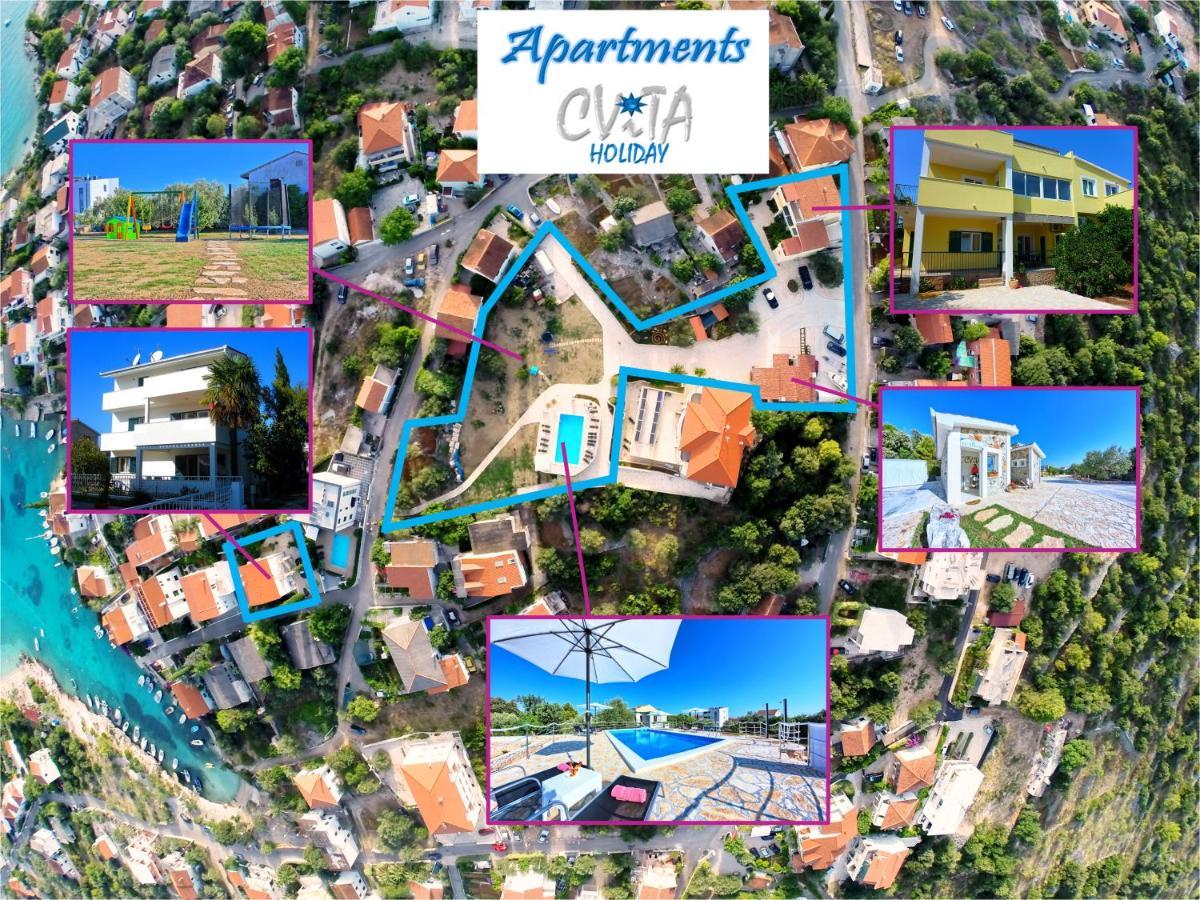 Apartments Cvita Holiday Рогозница Экстерьер фото