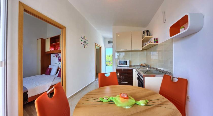 Apartments Cvita Holiday Рогозница Номер фото